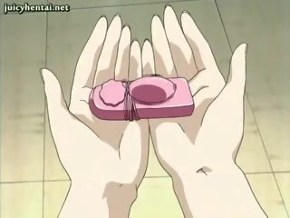 Anime lesbiske gnir runde pupper