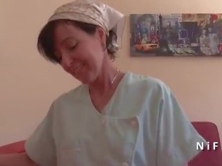 Frances mama seduces baiat și dă ei fund după rimming